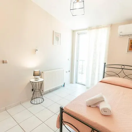 Rena's Center House Apartament *