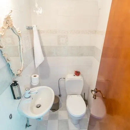 Rena's Center House Διαμέρισμα