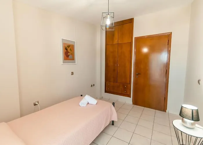 Rena's Center House * 코스 타운