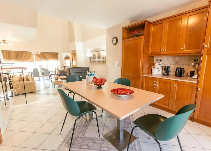 Rena's Center House Kosz