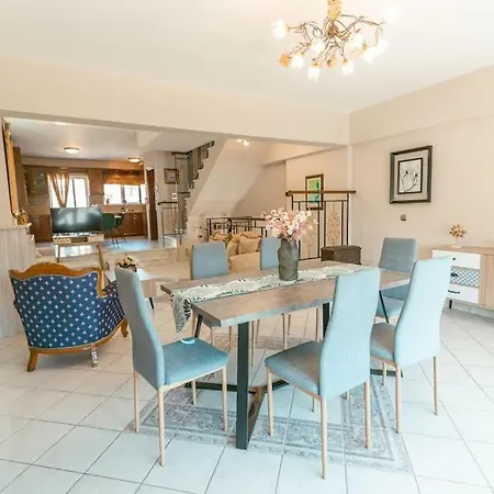 Apartment Rena's Center House *