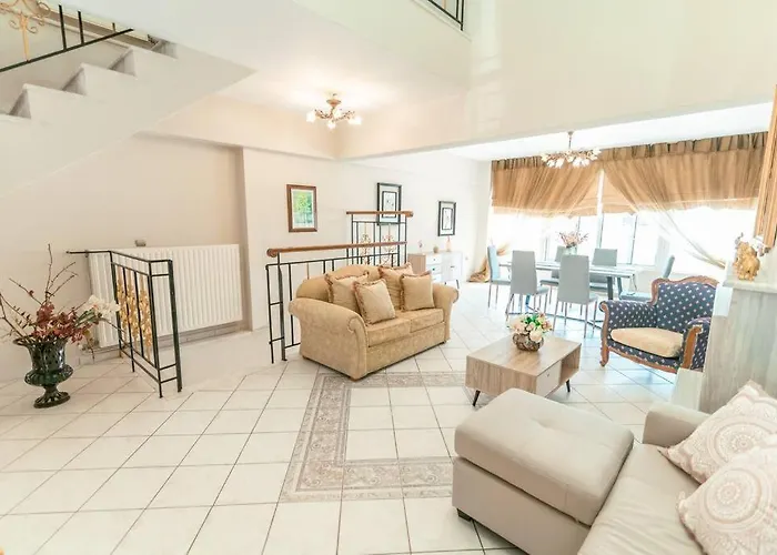 Rena's Center House * העיירה קוס